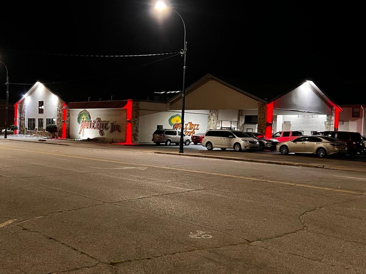 Apple Tree Inn Independence Εξωτερικό φωτογραφία