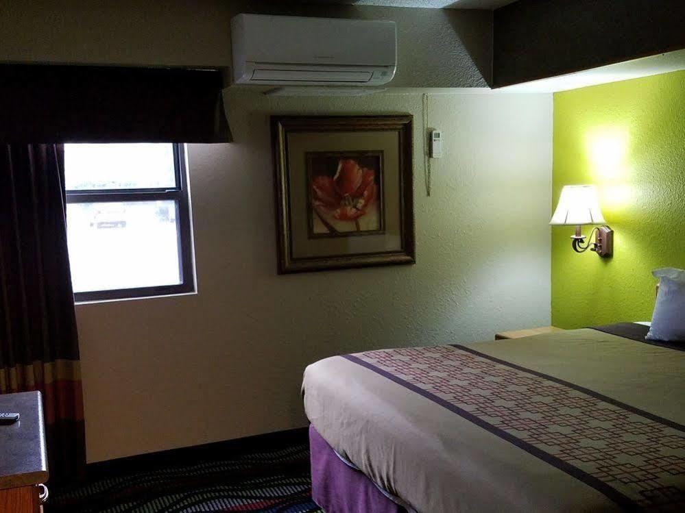 Apple Tree Inn Independence Εξωτερικό φωτογραφία
