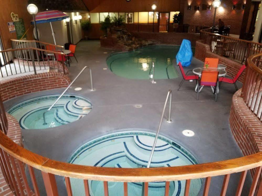 Apple Tree Inn Independence Εξωτερικό φωτογραφία